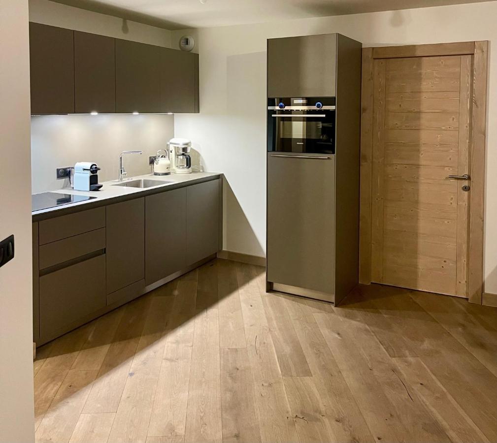 Appartement De Standing Plein Centre Station, 50M Des Pistes Les Gets Exterior photo